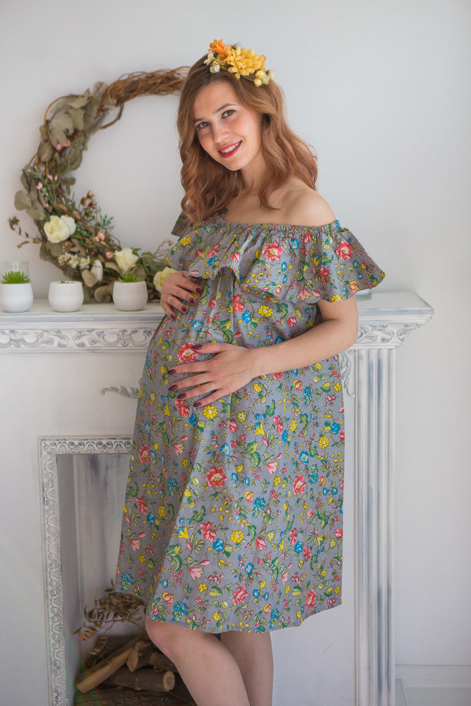 Mommies in Gray Floral Shift Dresses