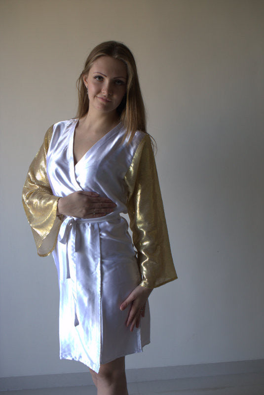 White Gold Sparkly Robes for bridesmaids | Getting Ready Bridal Robes