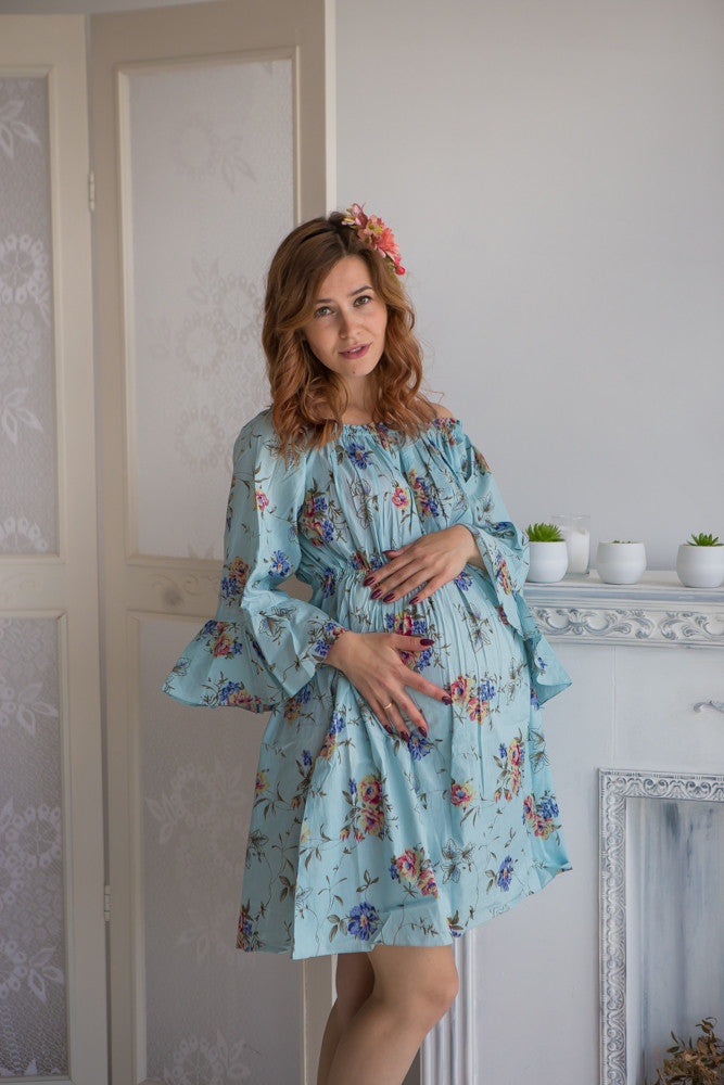 Mommies in Light Blue Floral Shift Dresses 