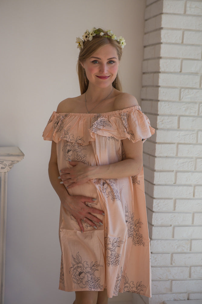Mommies in Blush Floral Shift Dresses
