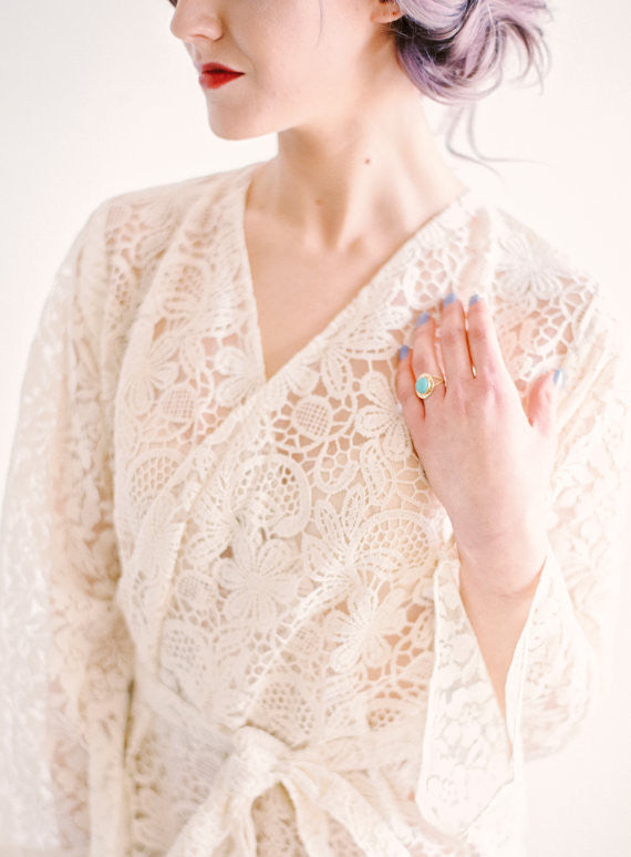 Ivory bridesmaids wedding robes in floral lace pattern – robesbysilkandmore