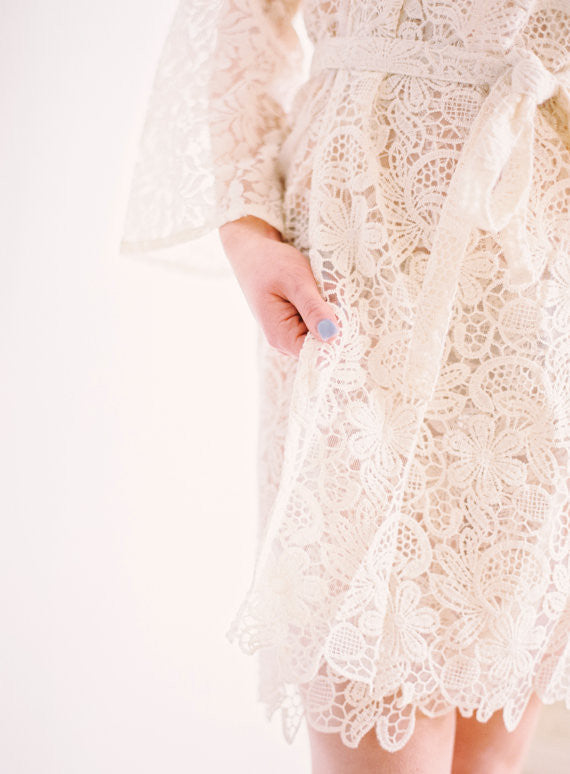 Ivory bridesmaids wedding robes in floral lace pattern – robesbysilkandmore